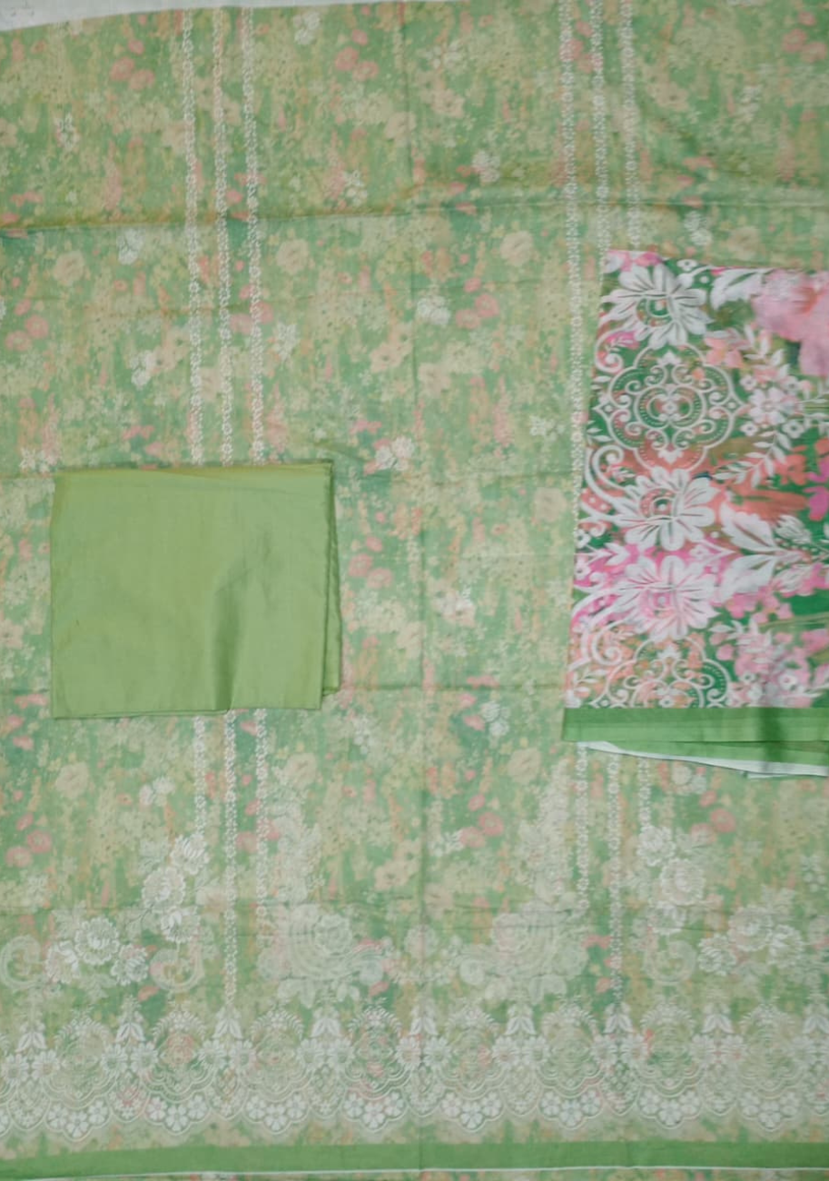 Nishat Luxury Printed Lawn 3pc Vol.3.D8