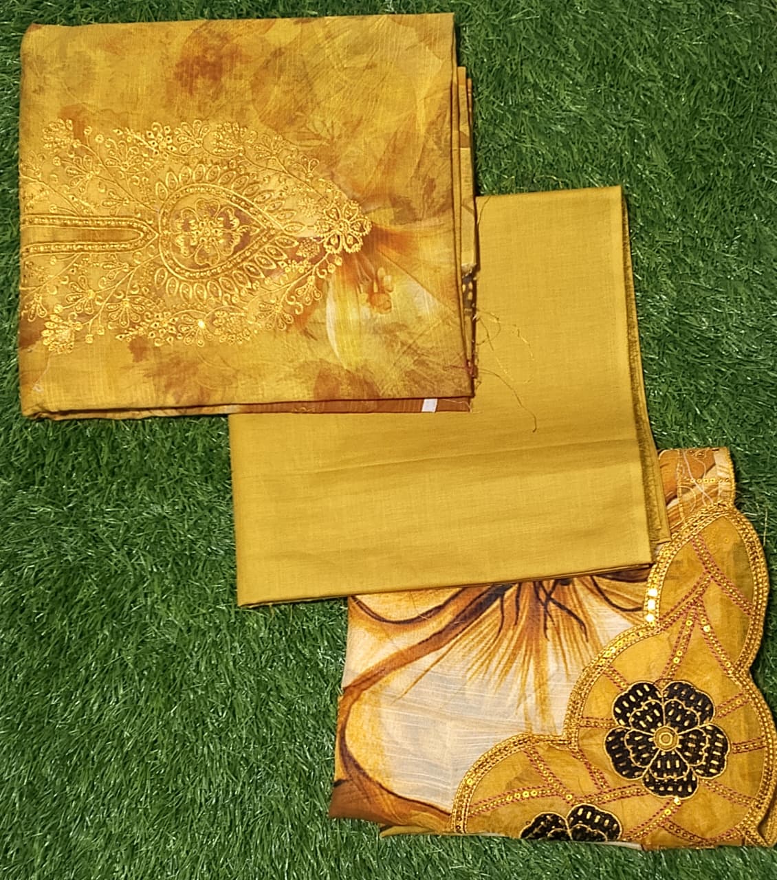 AROSH Embroidered Printed Lawn 3pc Vol-2-D1