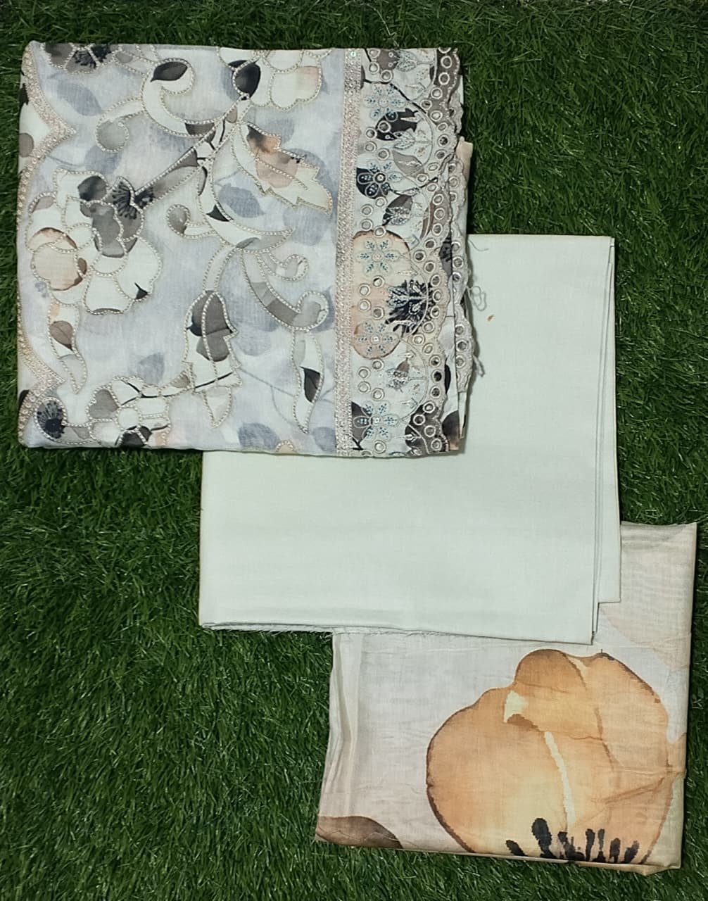 AROSH Embroidered Printed Lawn 3pc Vol-1-D2