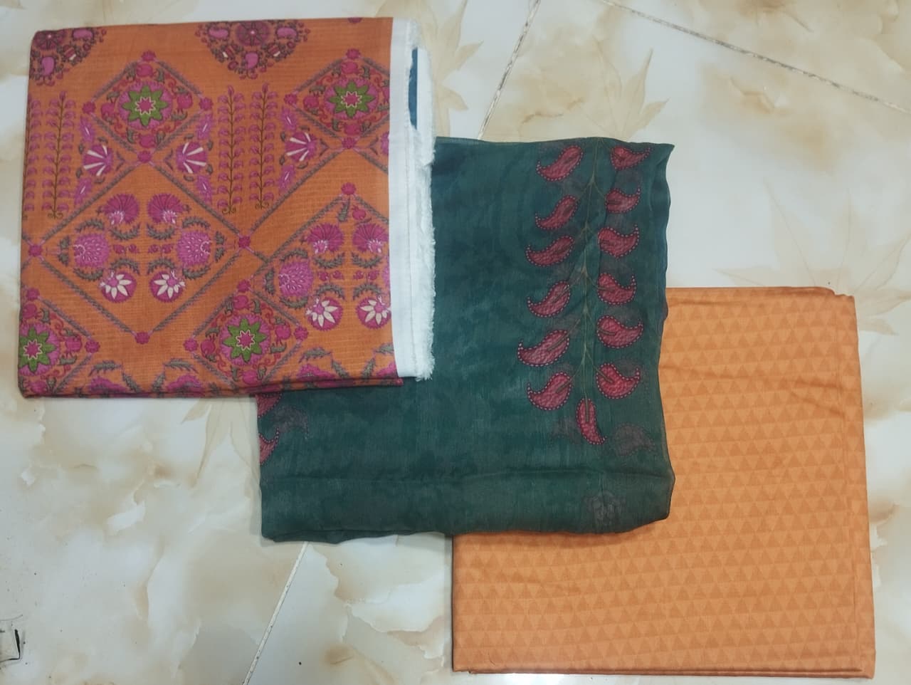 Mizaj By Bin Inam Printed Lawn 3pc Vol.1 D6