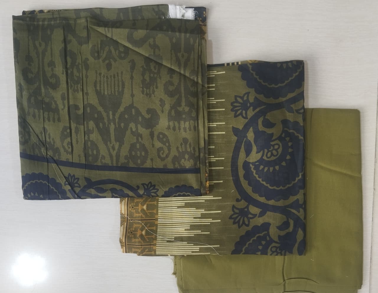 Punjnad by J. Printed Lawn 3pc Ladies Suit D2