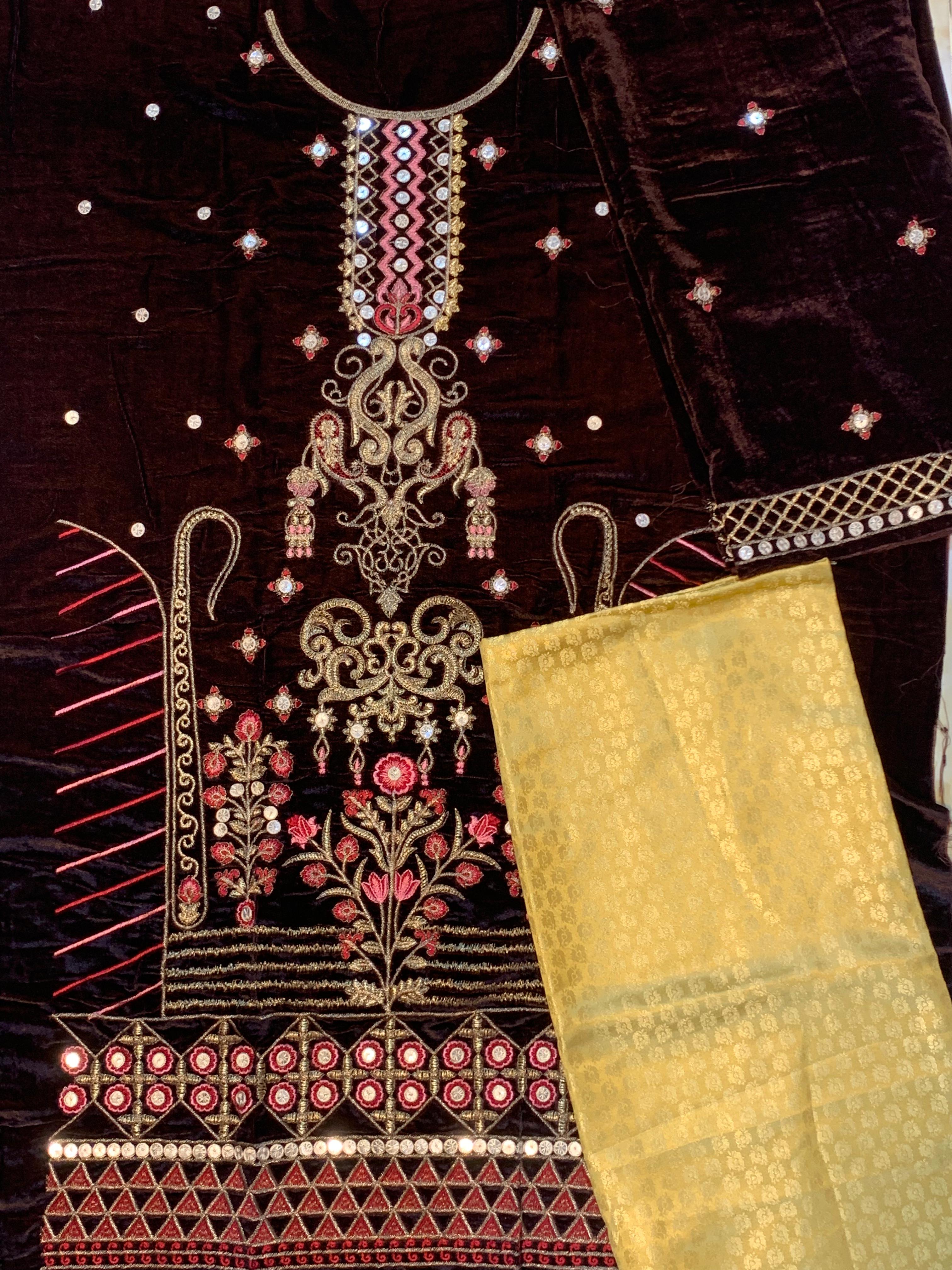 Bin Inam's Embroidered Velvet 2pc D3