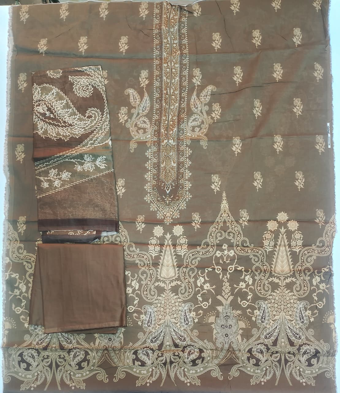 Nishat Luxury Printed Lawn 3pc Vol.D11