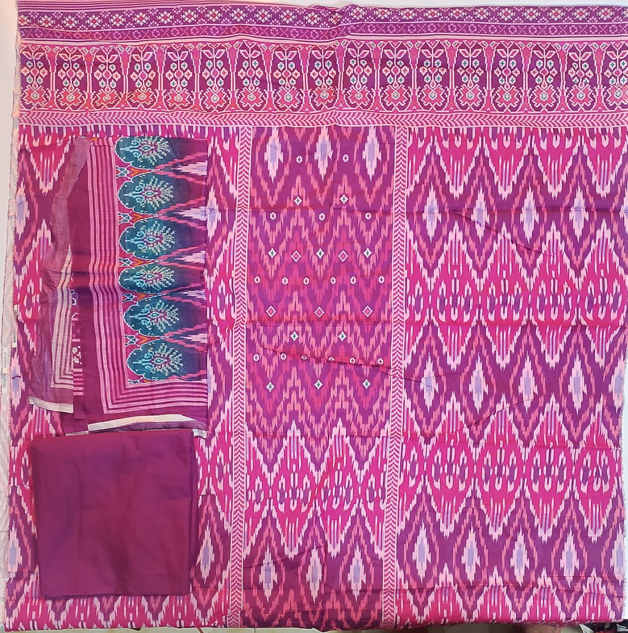 Nishat Luxury Printed Lawn 3pc Vol.D8