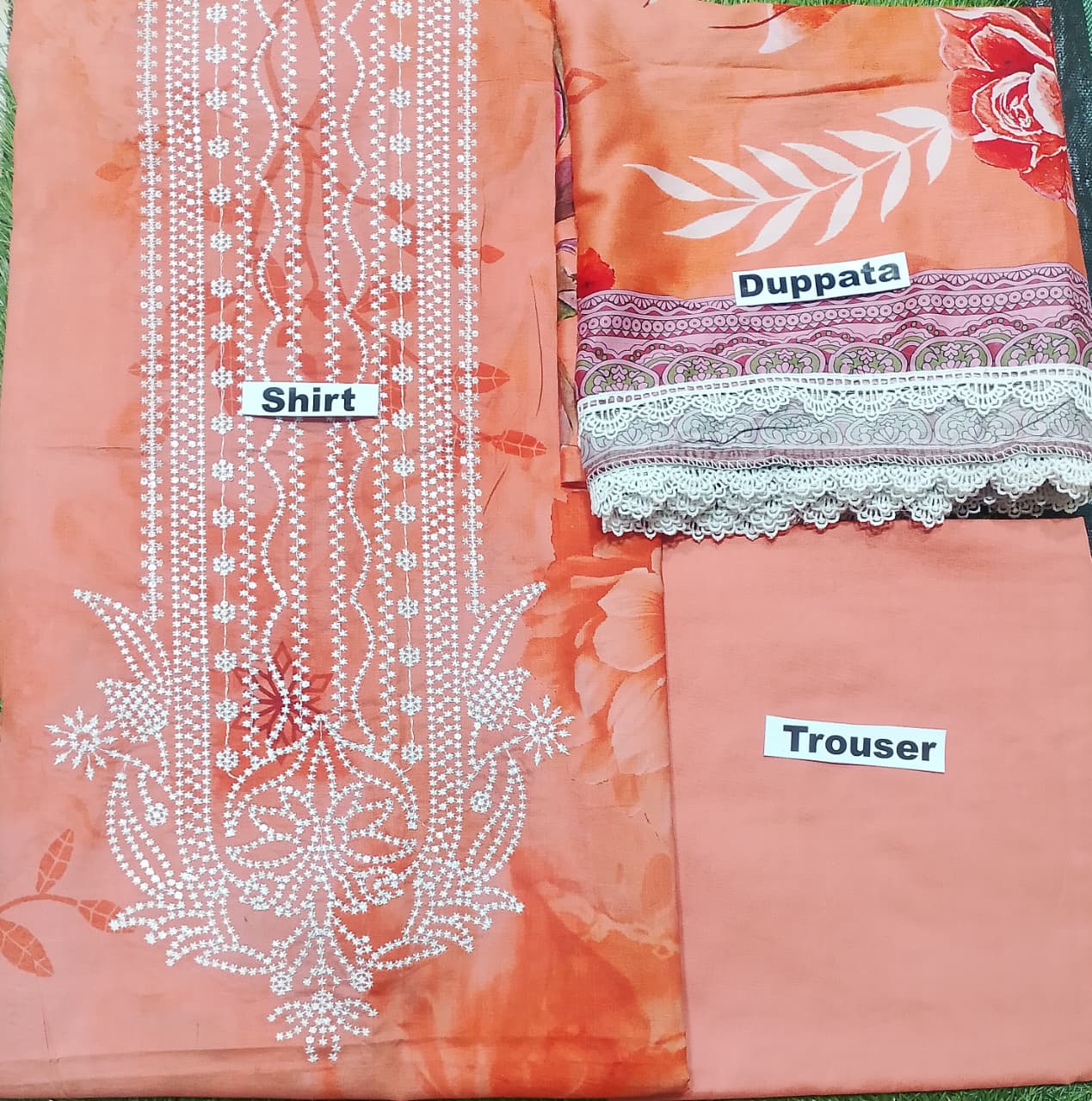 Muntaha Embroidered Luxury Fancy Embroidered 3pc D1