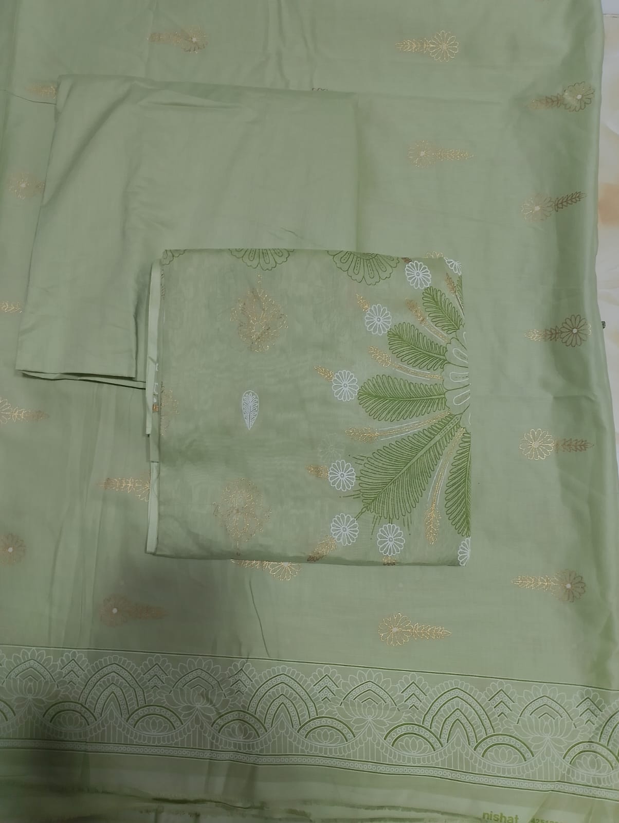 Nishat Premium Printed Lawn 3pc D9