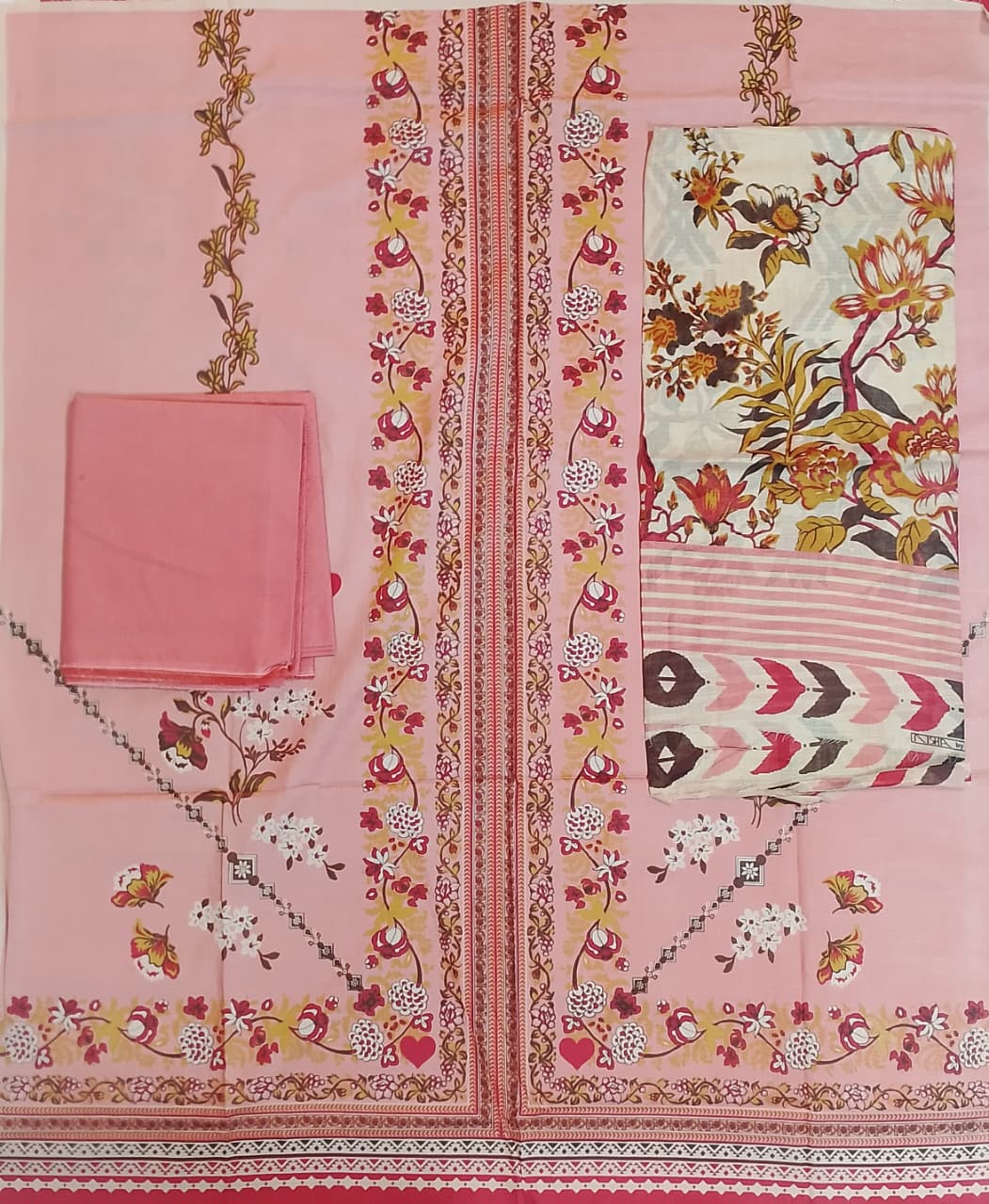 Nishat Luxury Printed Lawn 3pc Vol.2.D3