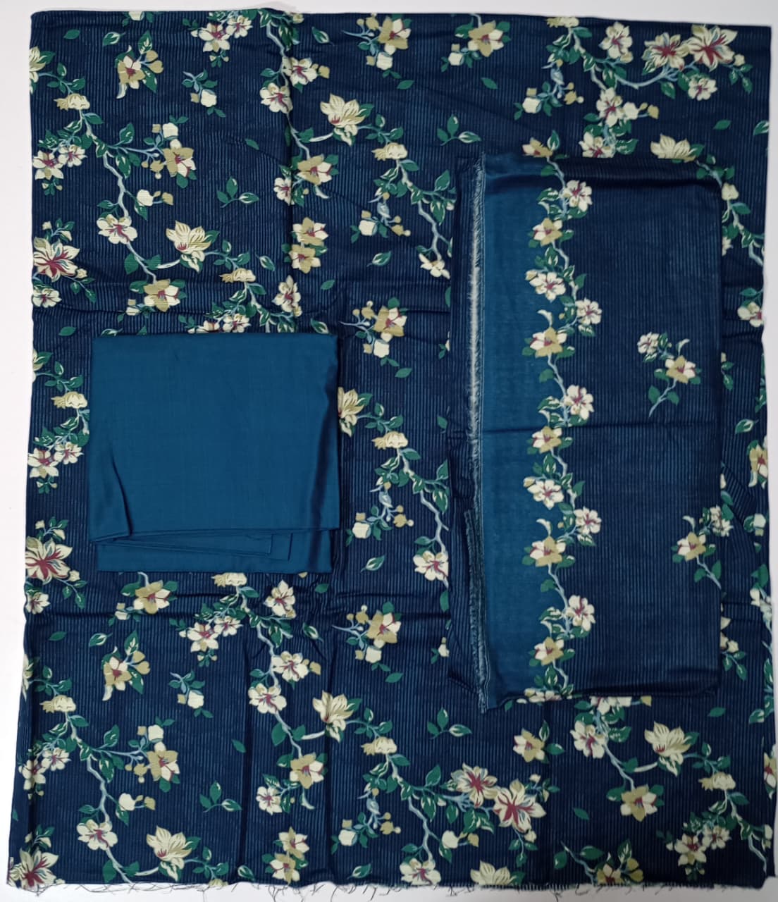 Saya Printed Premium Khaddar 3-Piece Vol. 02 – D1