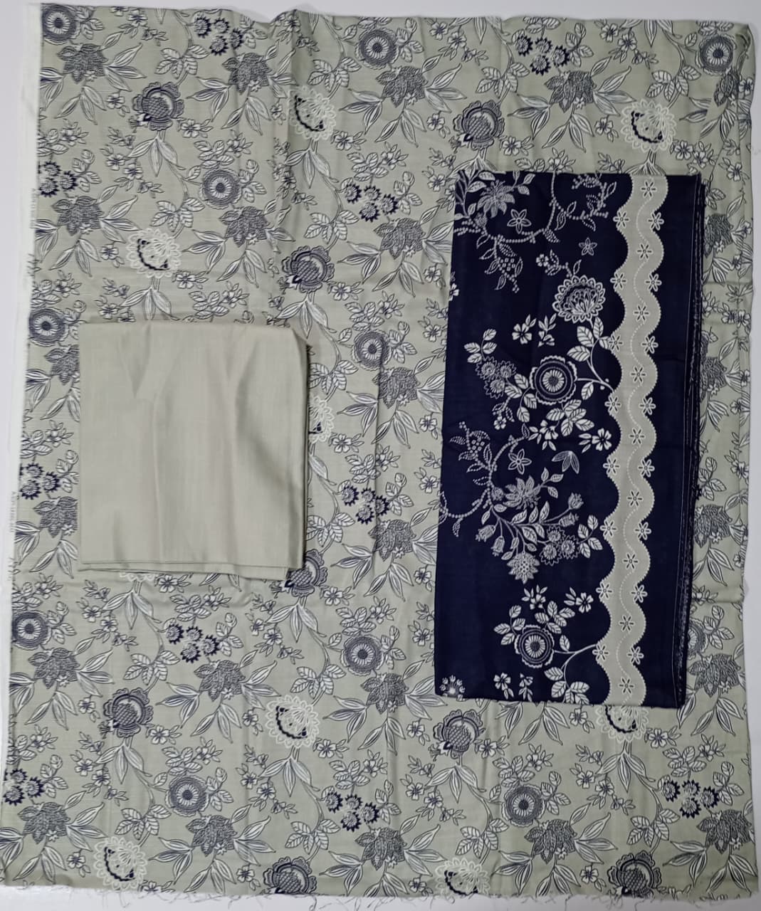Saya Printed Premium Khaddar 3-Piece Vol. 02 – D3