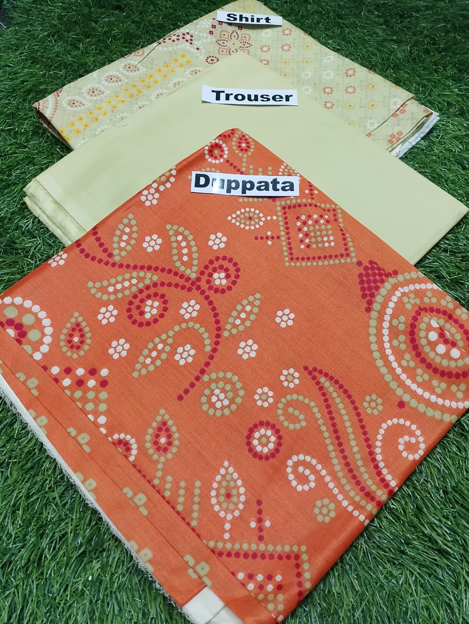 Bin Inam Rangoli Lawn 3pc Vol-2-D1
