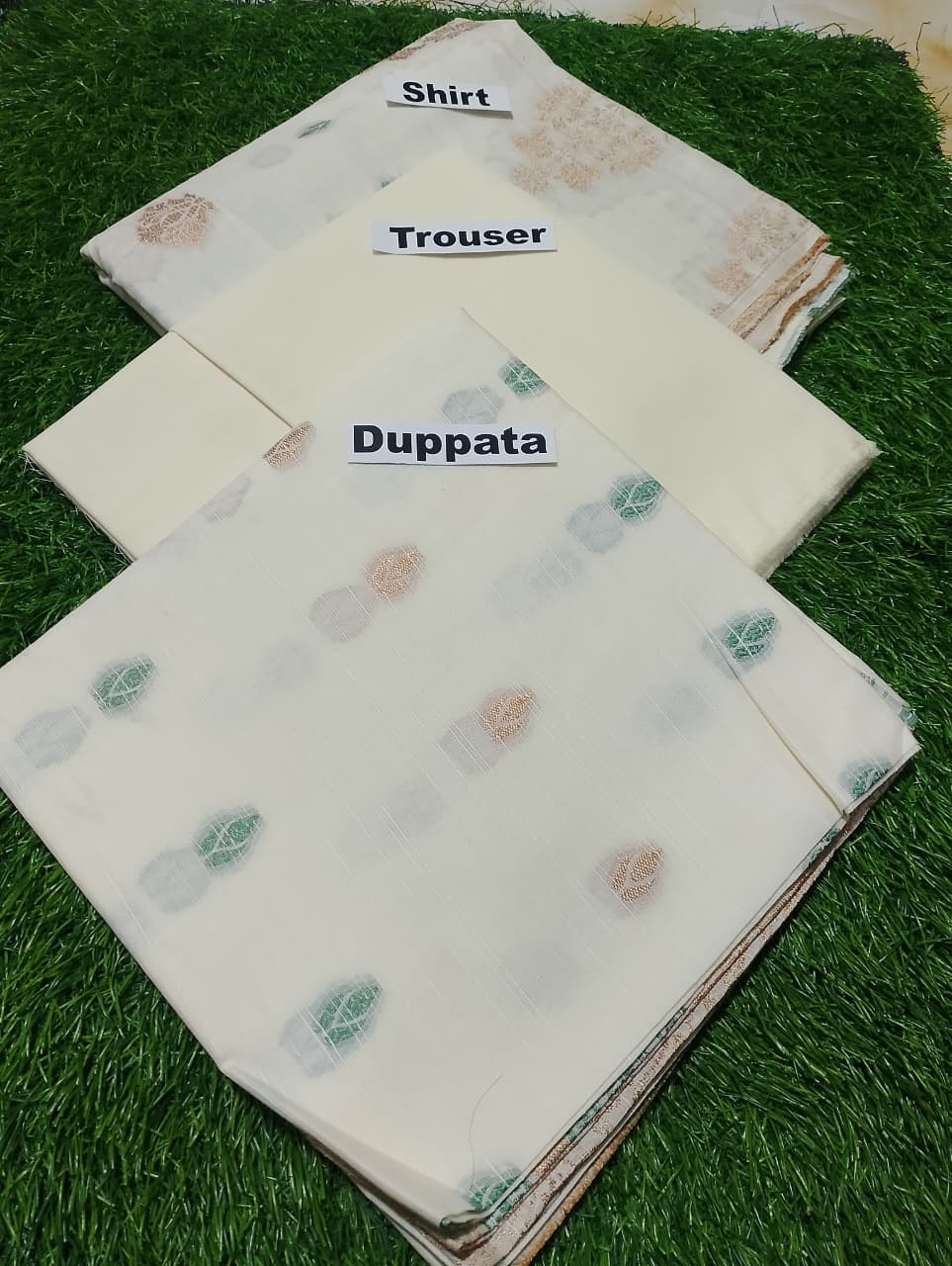Regalia Jacquard Printed Lawn 3pc vol.2.D2
