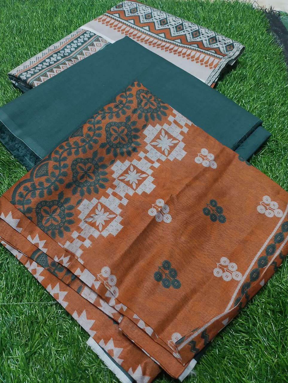 Safina Premium Printed Lawn 3pc Suit D9