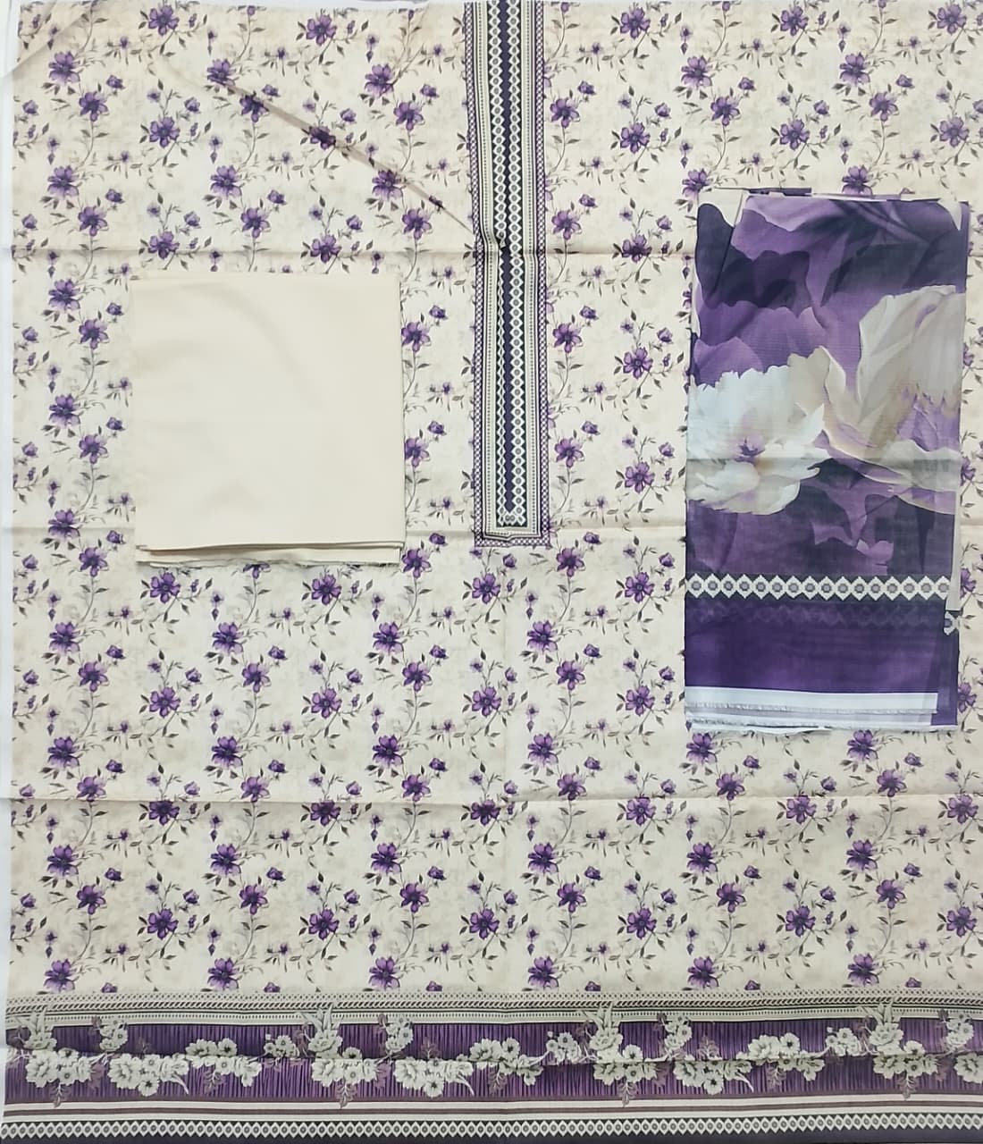 Salina Regalia Digital Printed Lawn 3pc Vol-15-D4
