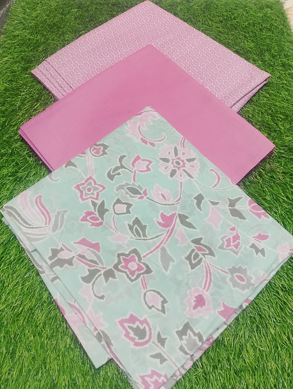 Sapphire Printed Premium Lawn 3pc Vol-2-D3