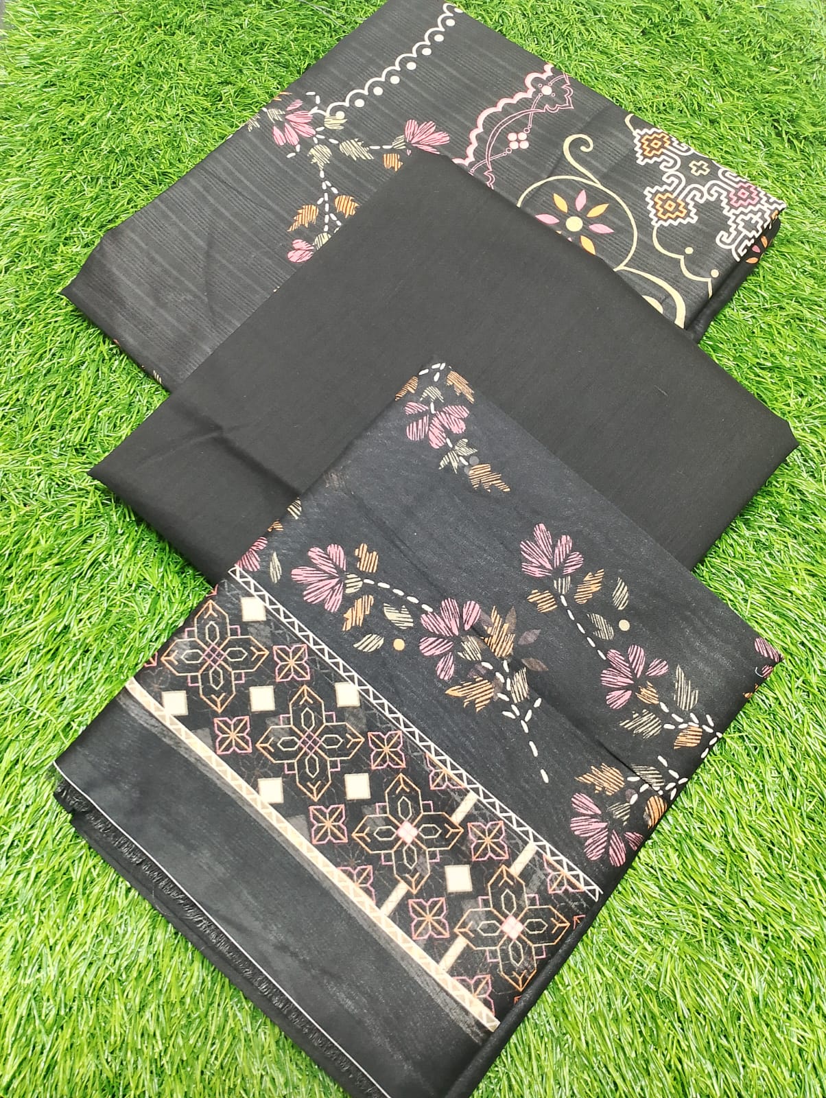 SAYA Premium Printed Lawn 3Pc Vol.07-D1