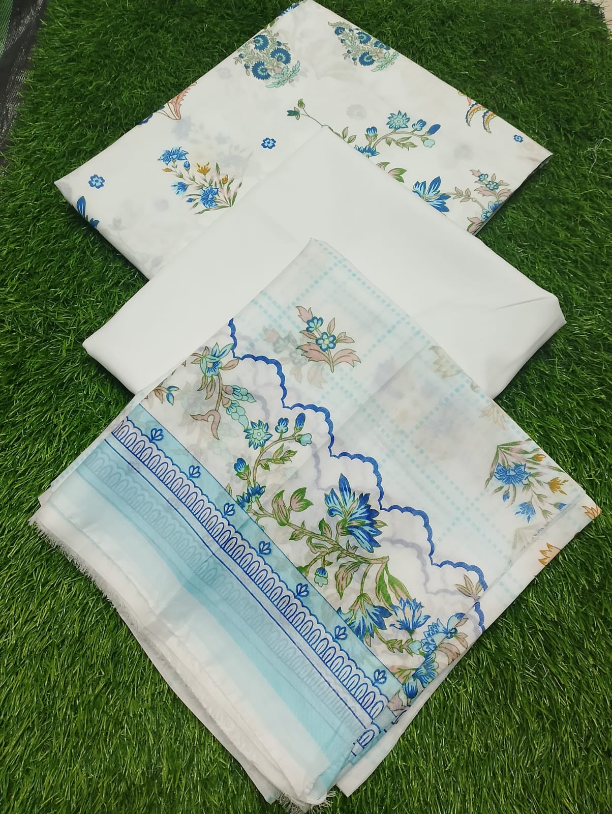 SAYA Premium Printed Lawn 3Pc Vol.07-D5