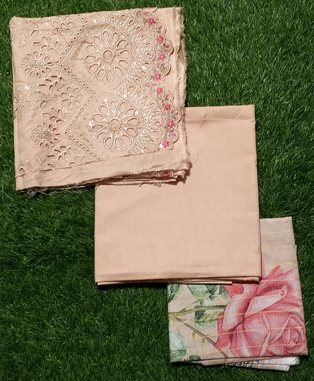 VS-ANMOL Embroidered with Printed Zari Dupatta 3pc-D2