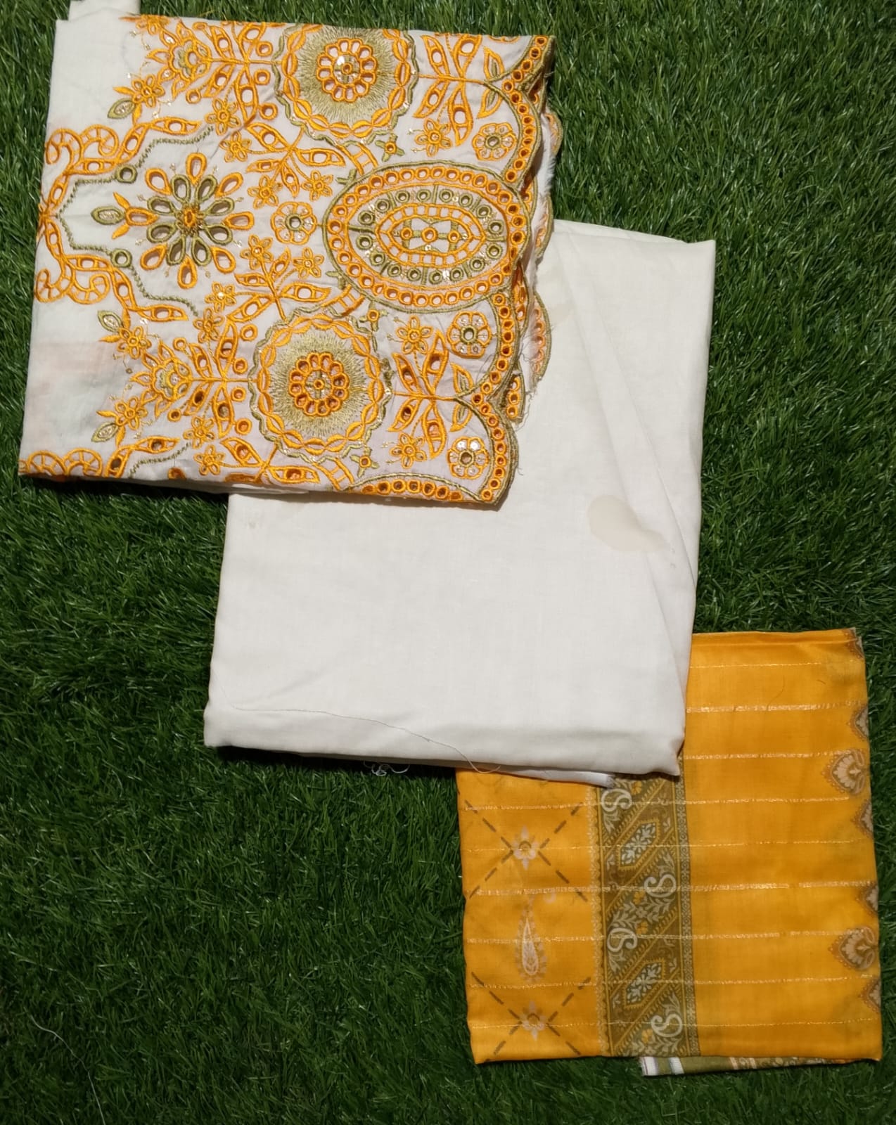 VS-ANMOL Embroidered with Printed Zari Dupatta 3pc-D7