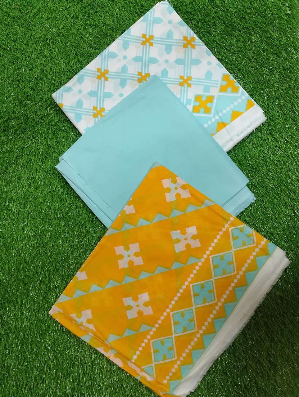 Alkaram Printed Luxury Lawn 3pc D03