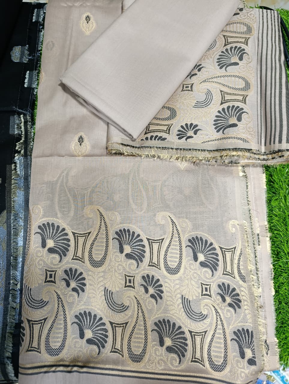 Bin Inam Signature Jaquard Printed 3pc Vol.02 D1