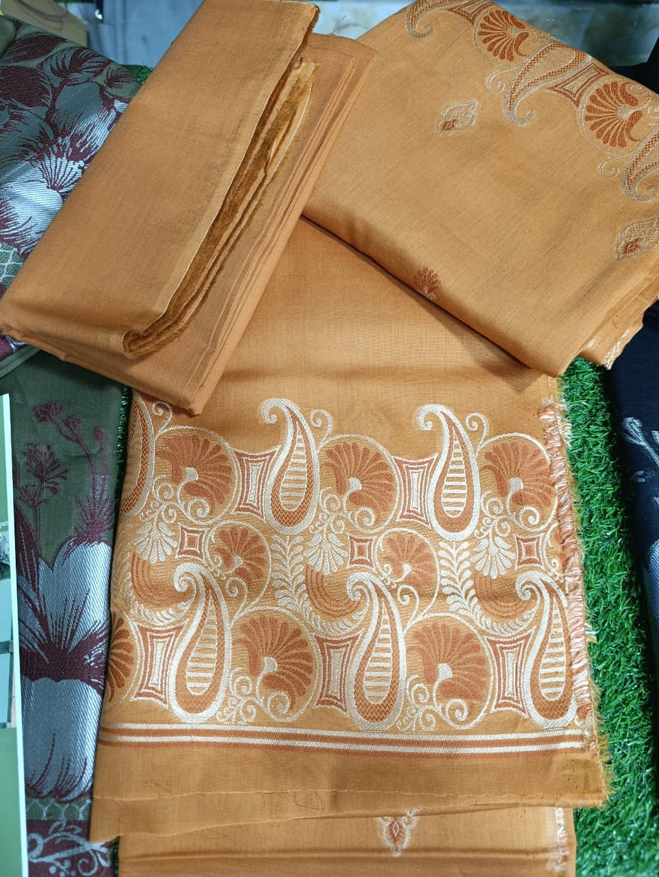 Bin Inam Signature Jaquard Printed 3pc Vol.02 D4