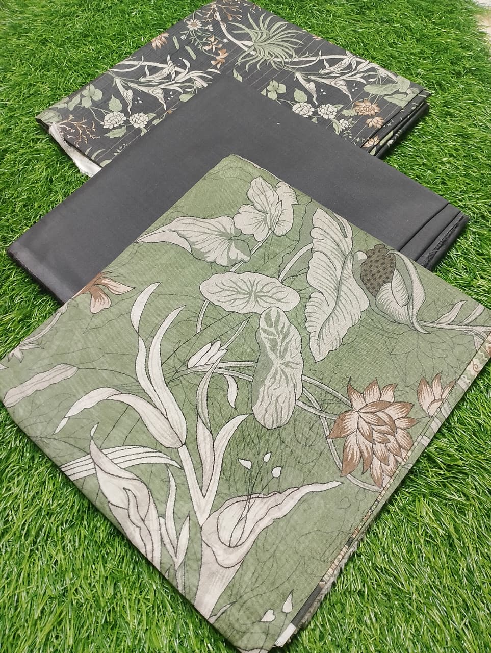 VS Shahkar Printed Premium Lawn 3pc D6