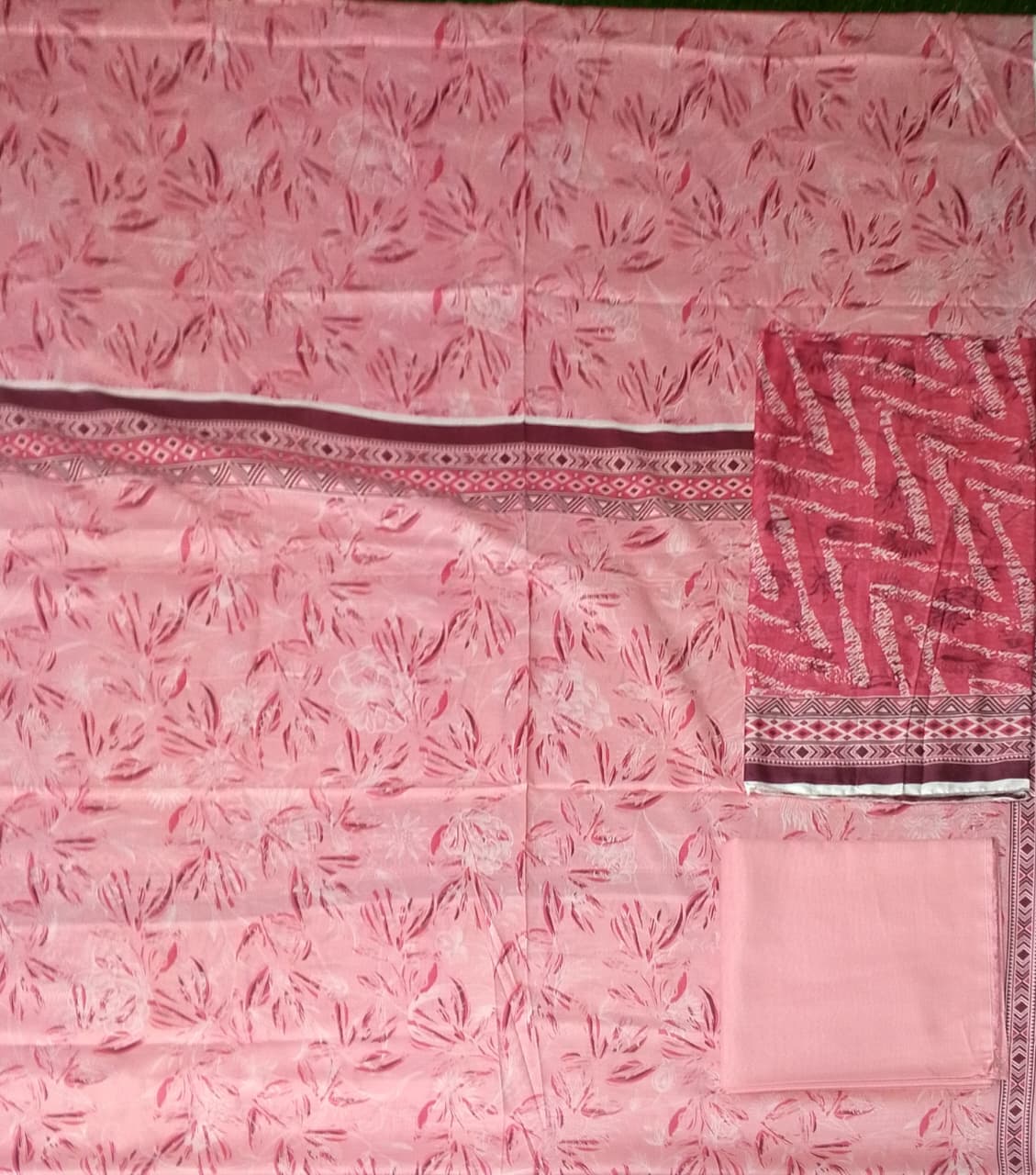 Bin Inam V9 Printed Premium Lawn 3pc D11