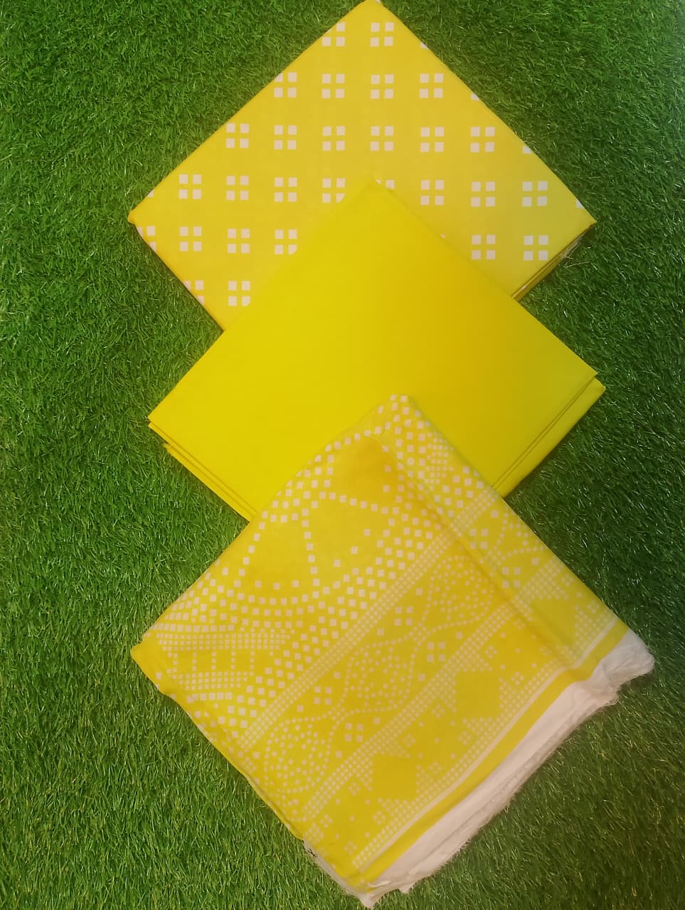 J. Luxury Printed Lawn 3pc Vol-1.D9