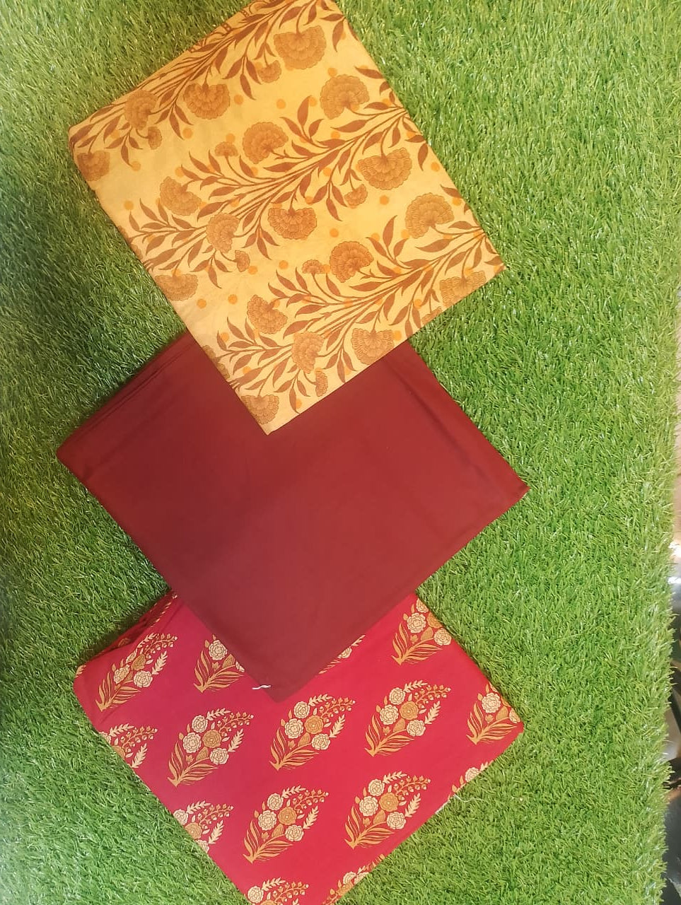 J. Luxury Printed Lawn 3pc Vol-1.D10