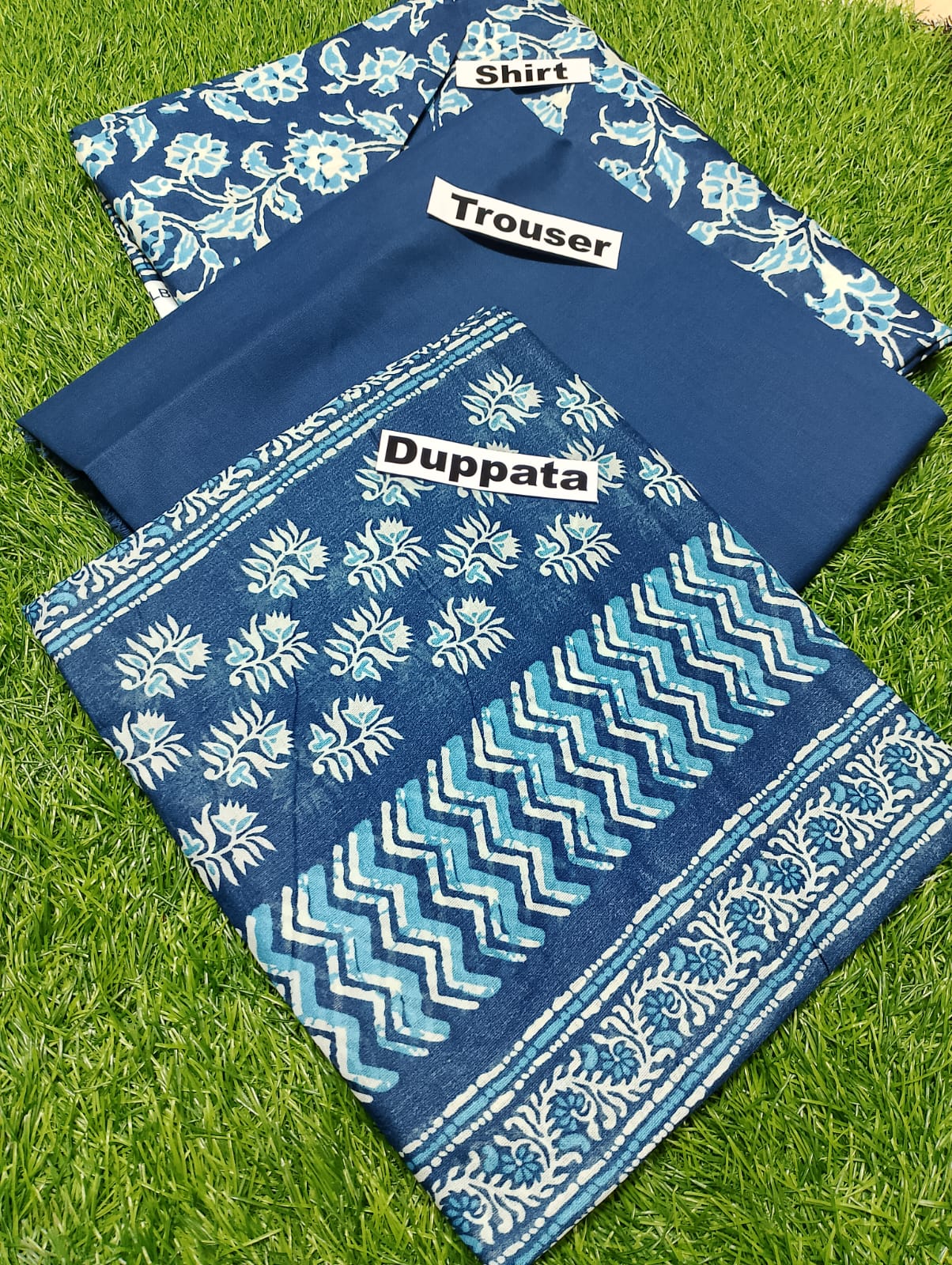 Zellbury Premium Digital Printed Lawn 3Pc-Vol-3-D25