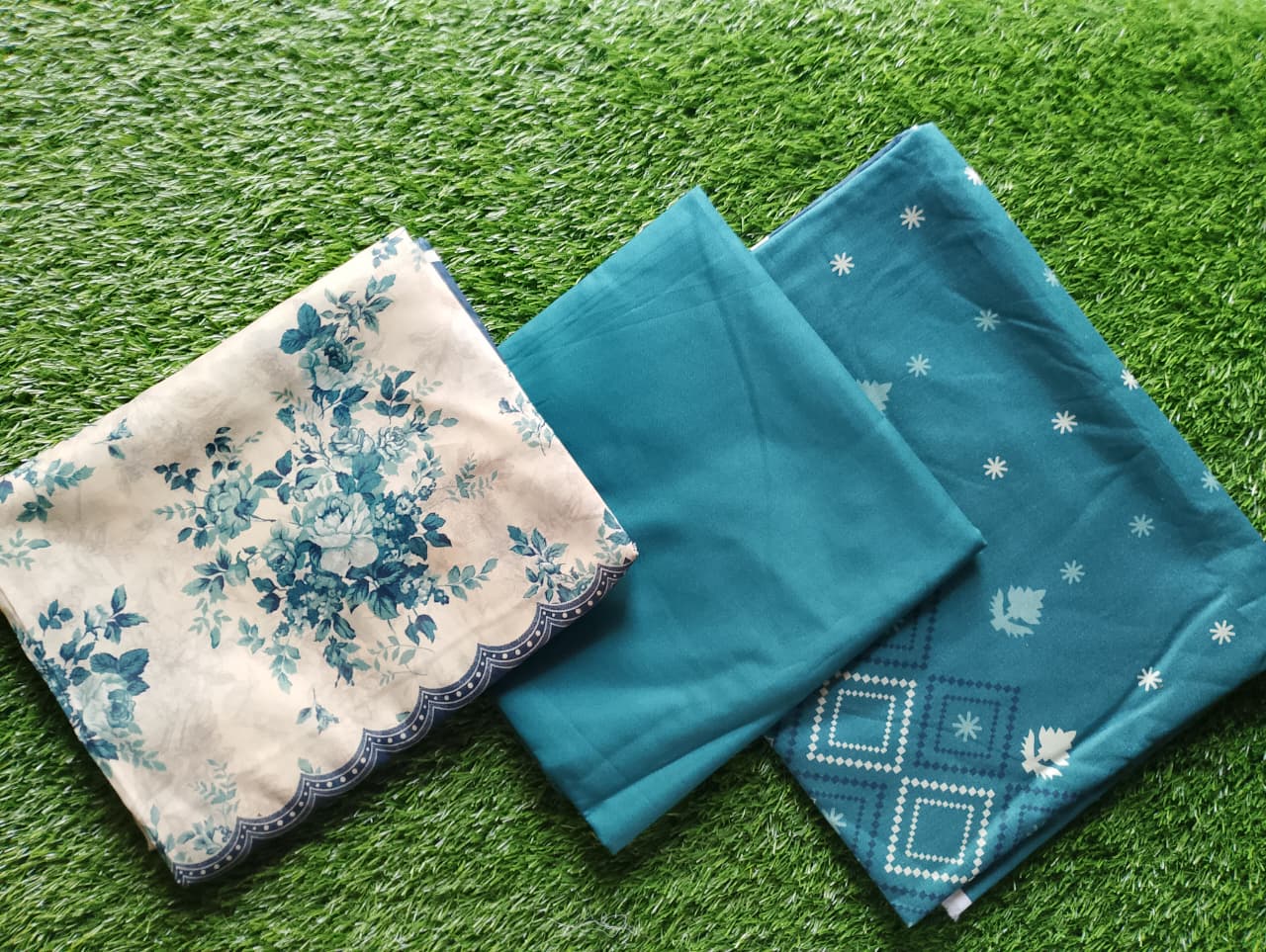 Zellbury Premium Digital Printed Lawn 3Pc-D1