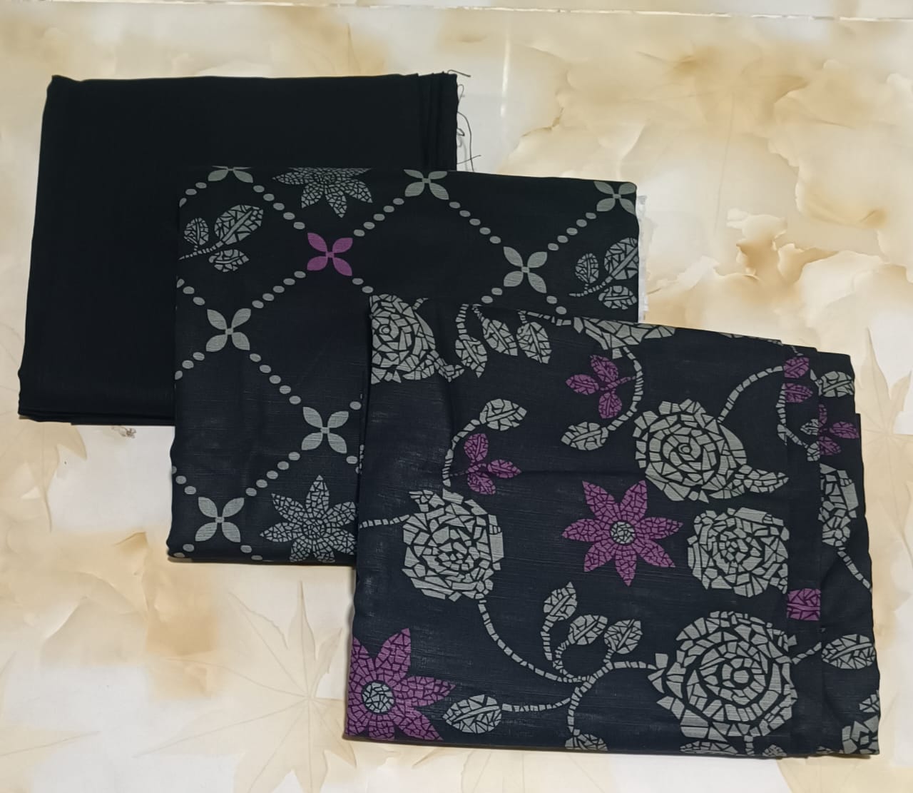 Saya's Printed Khaddar 3pc D9