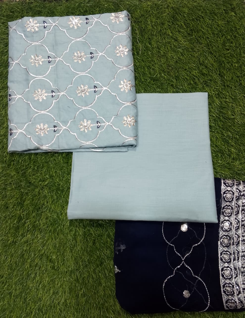 MARIA.B Embroidered Lawn 3pc D1