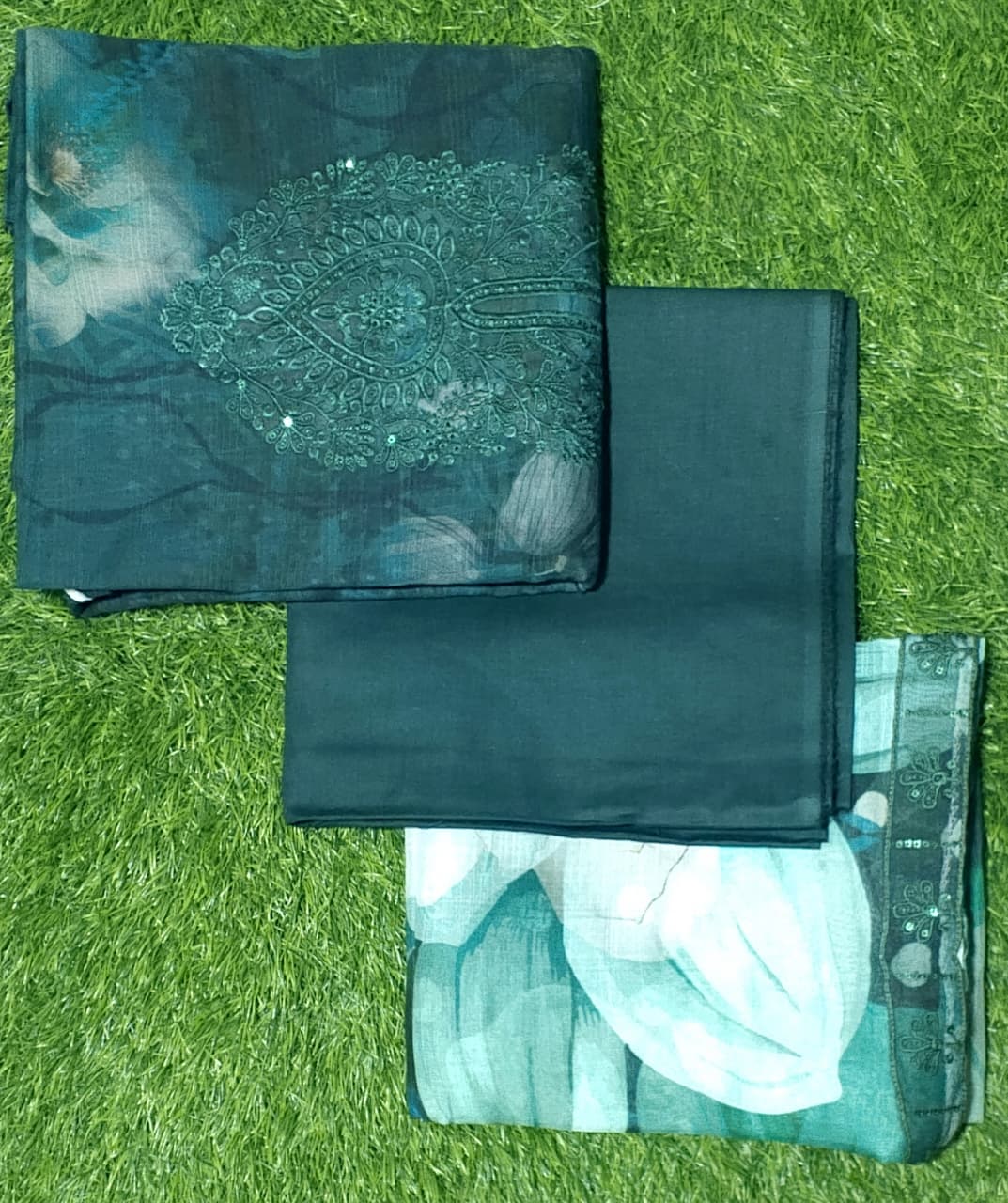 AROSH Embroidered Printed Lawn 3pc Vol-2-D2