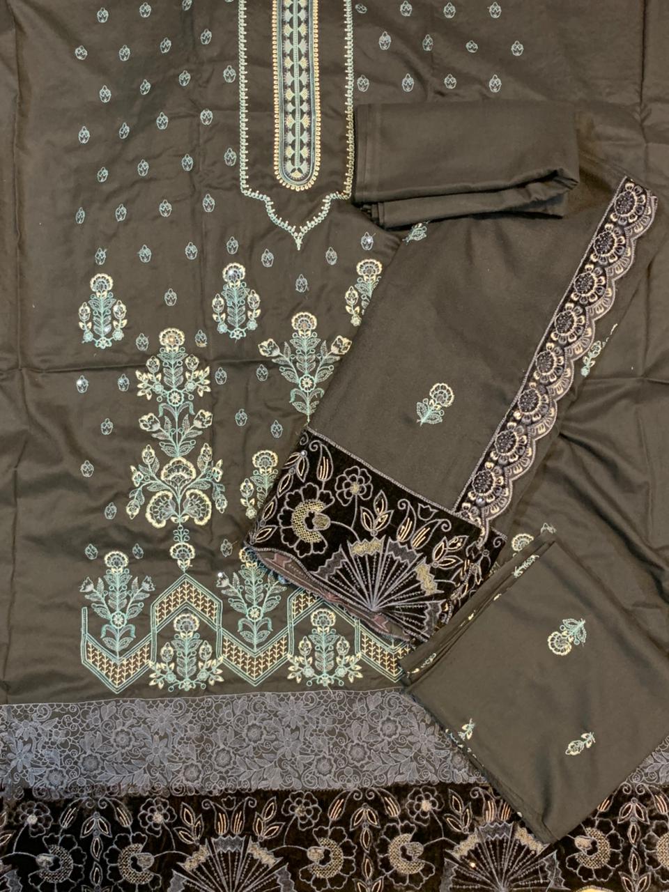 Palwasha Peach Wool Embroidered 3pc D5