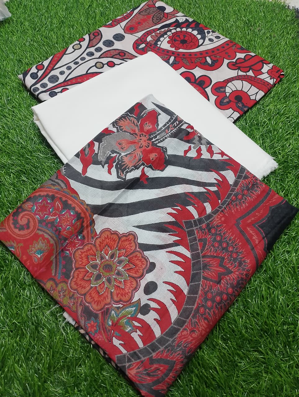 Agha Noor Women's Printed Lawn 3pc Suit Vol-2 D9