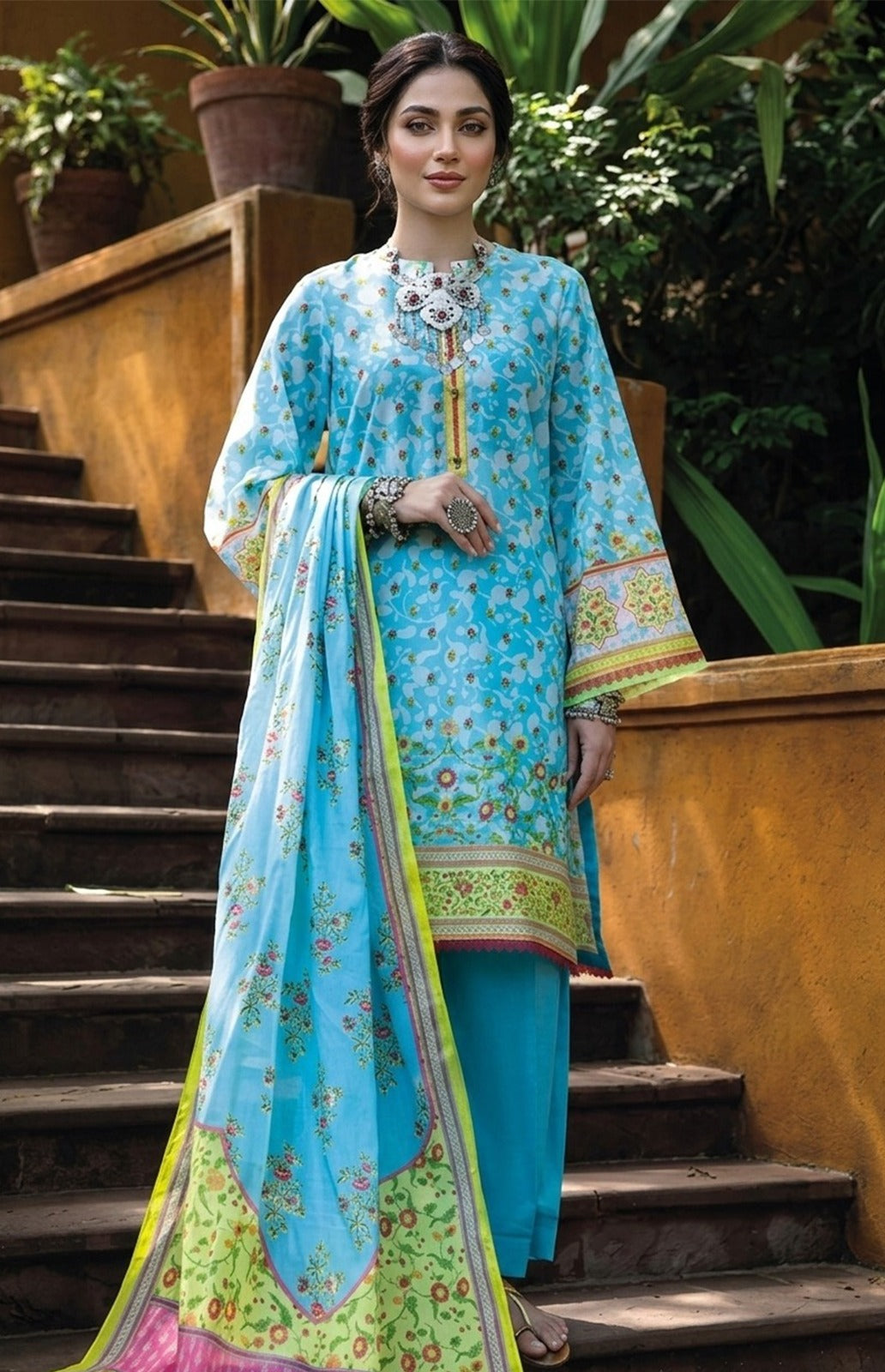 Almirah by J. Premium Digital Printed Lawn 3pc D4