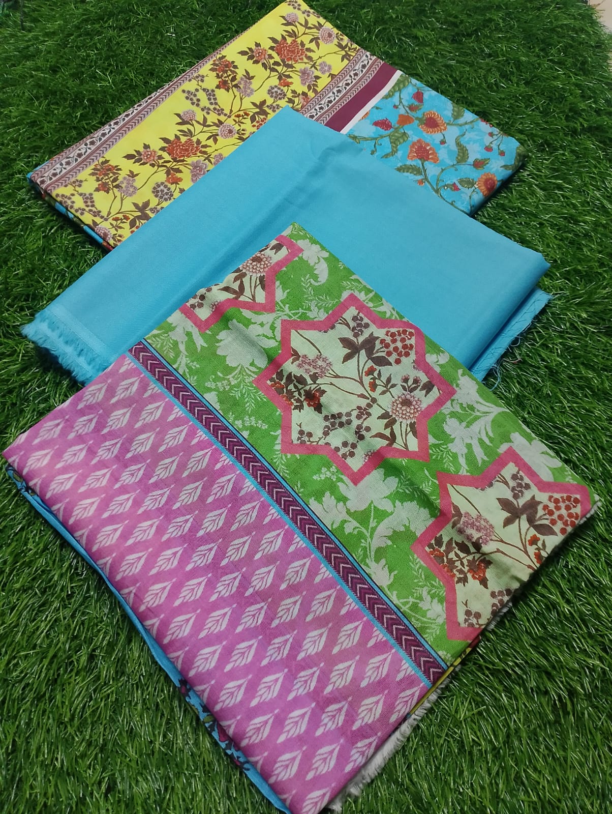 Almirah by J. Premium Digital Printed Lawn 3pc D4