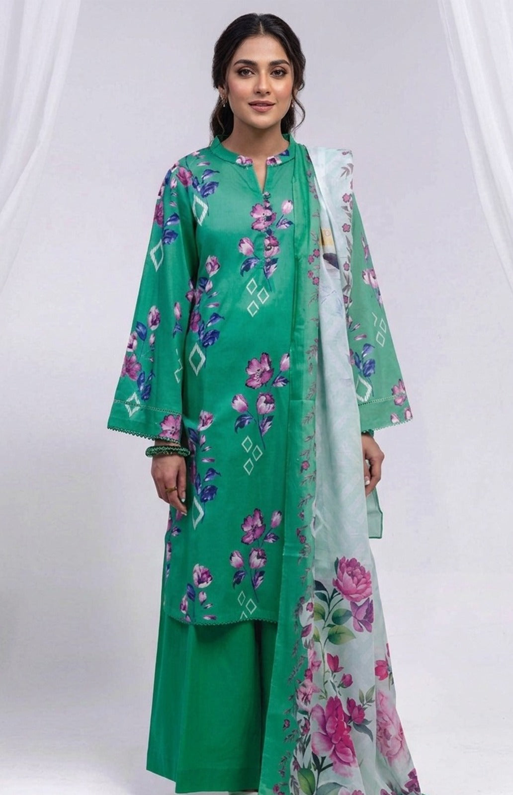 Almirah by J. Premium Digital Printed Lawn 3pc D8