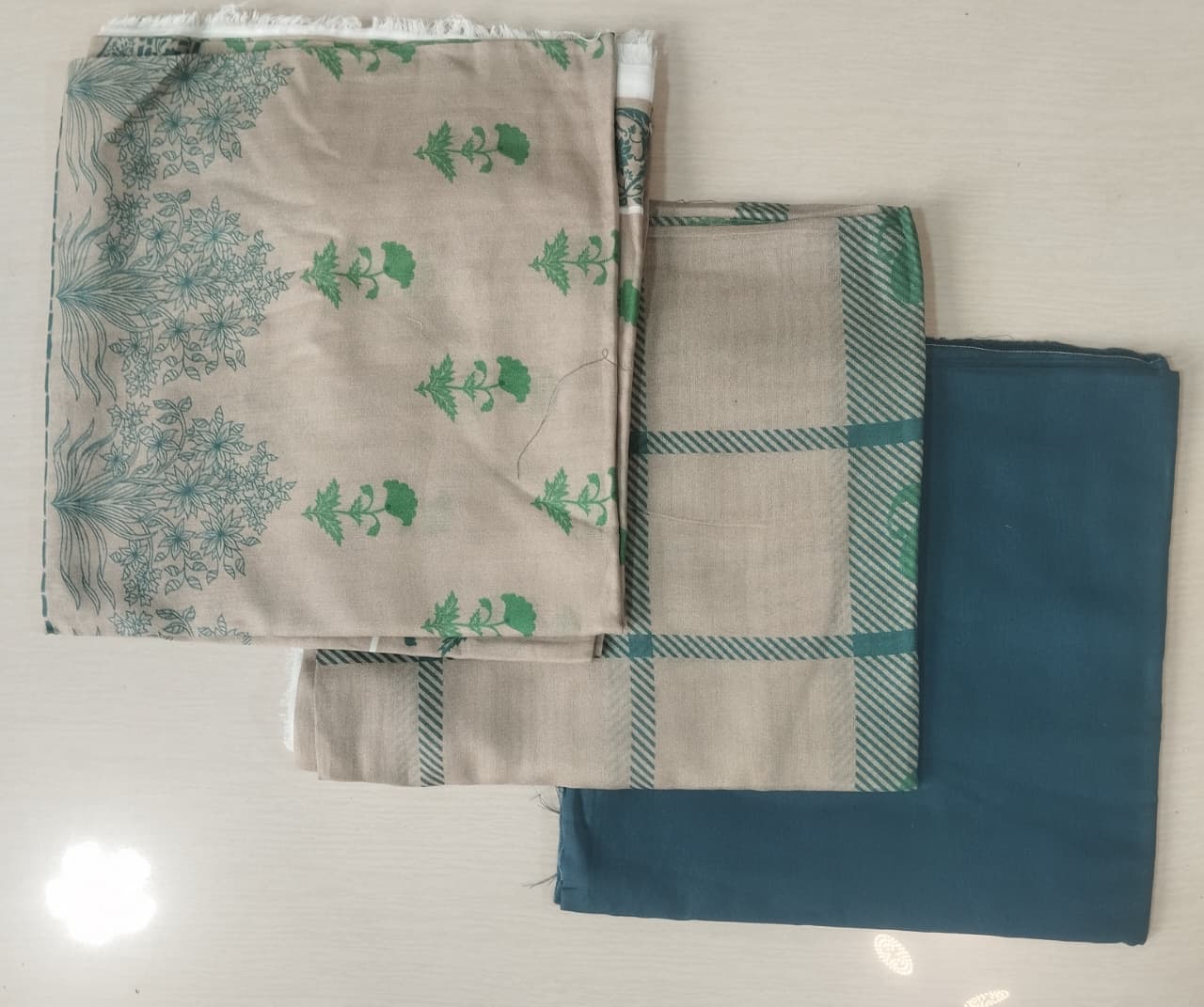 Punjnad by J. Printed Lawn 3pc Ladies Suit D3