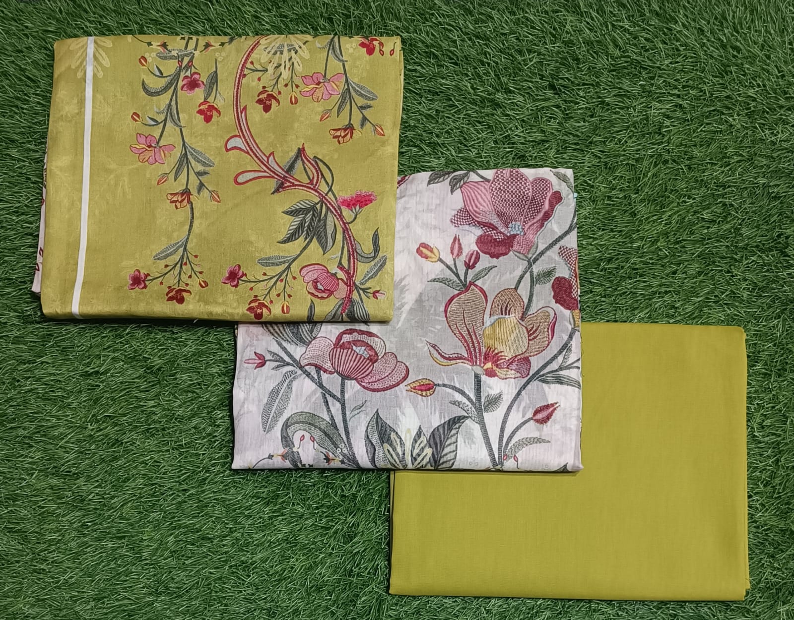 Agha Noor Women's Printed Lawn 3pc Suit Vol-1 D8