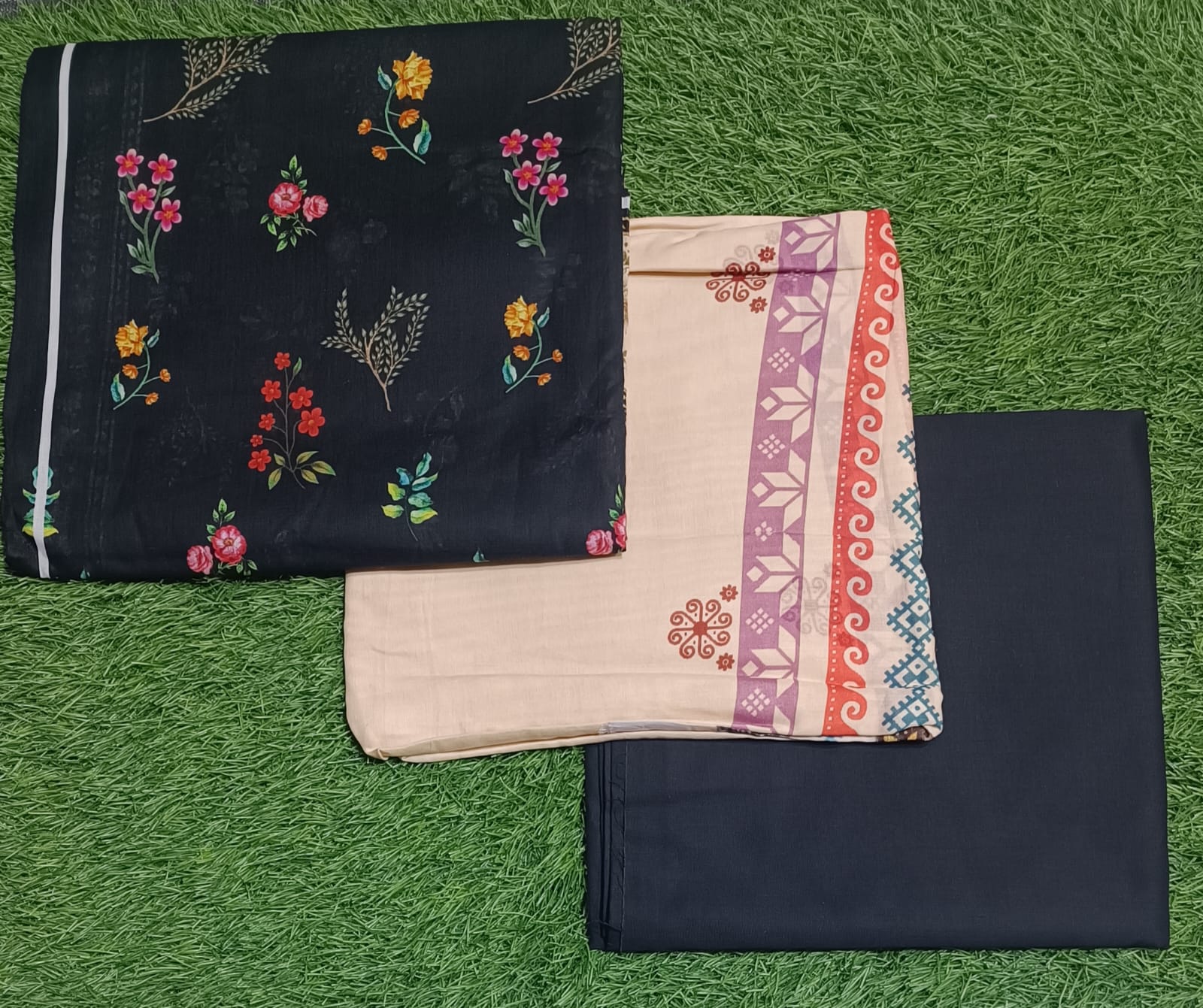 Agha Noor Women's Printed Lawn 3pc Suit Vol-1 D9