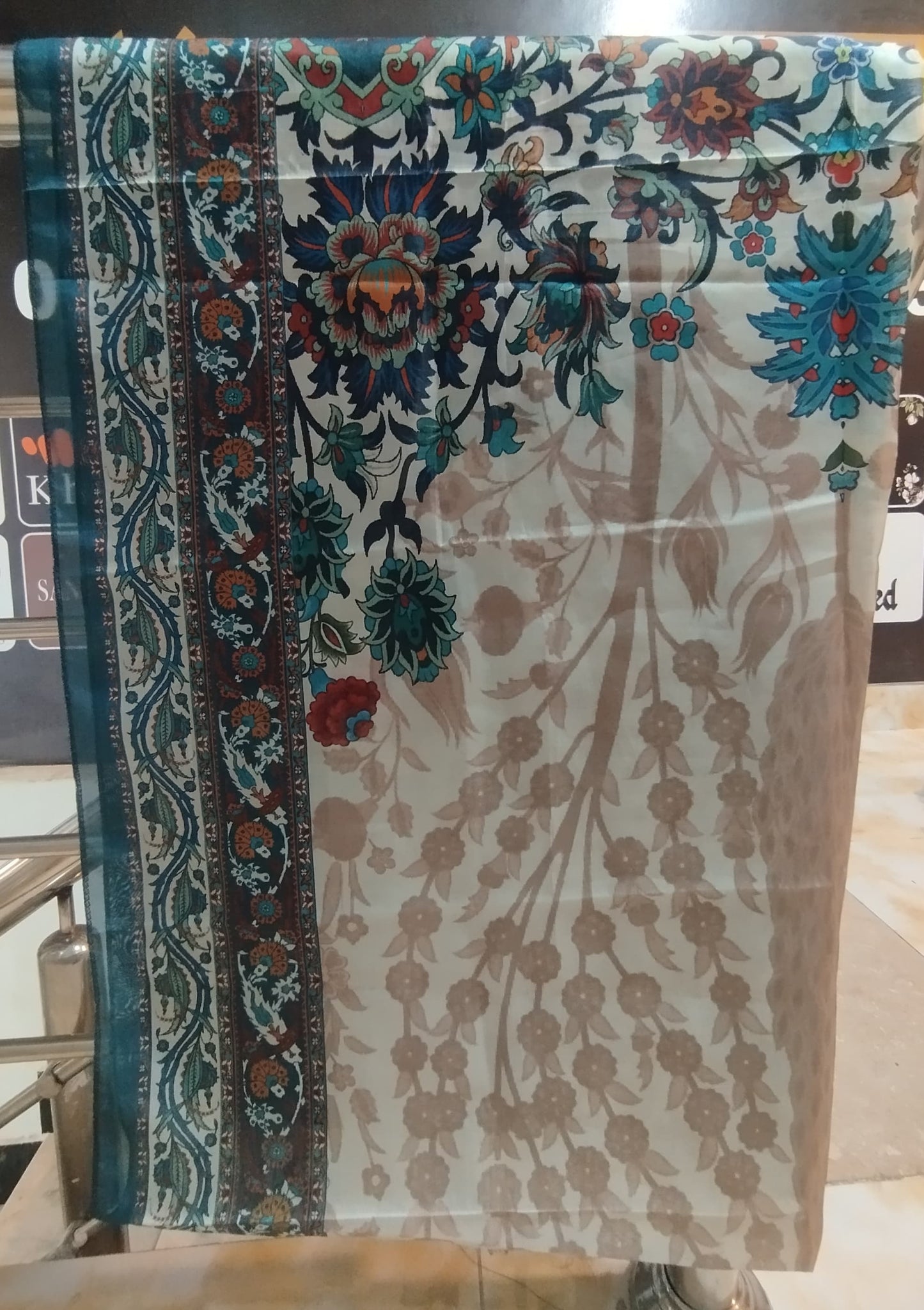 KHAADI PRINTED LAWN SINGLE DOPPATA D4