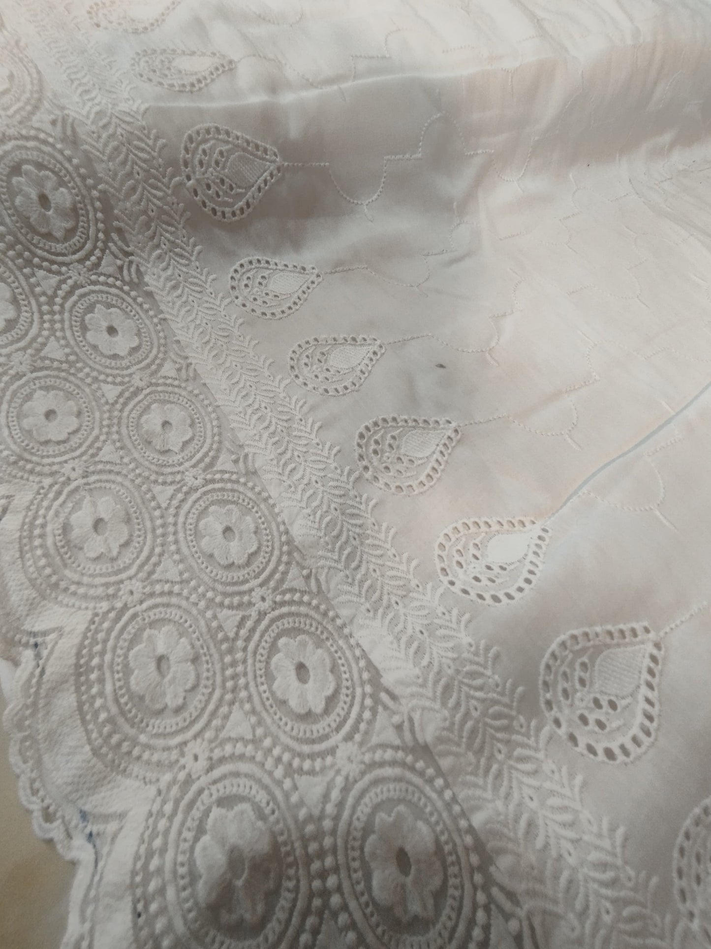 WHITE CHICKEN TROUSER TISSUE PANCHA D1