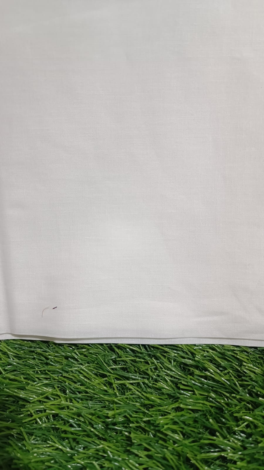 WHITE CHICKEN EMBROIDERED 3PC D5