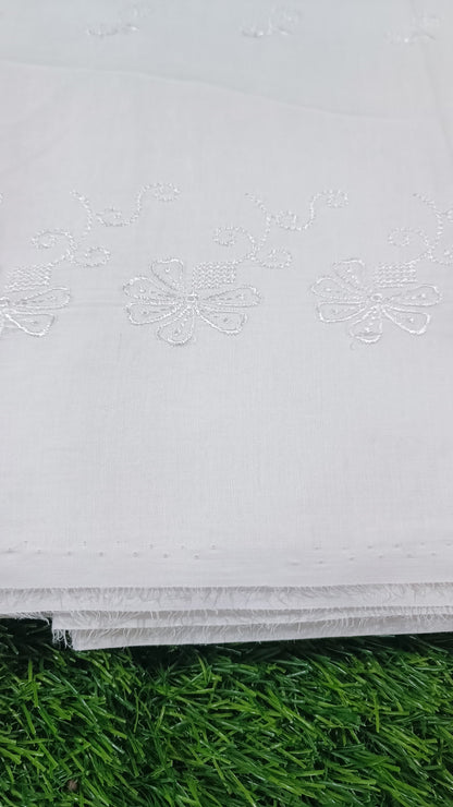 WHITE CHICKEN EMBROIDERED 3PC D1