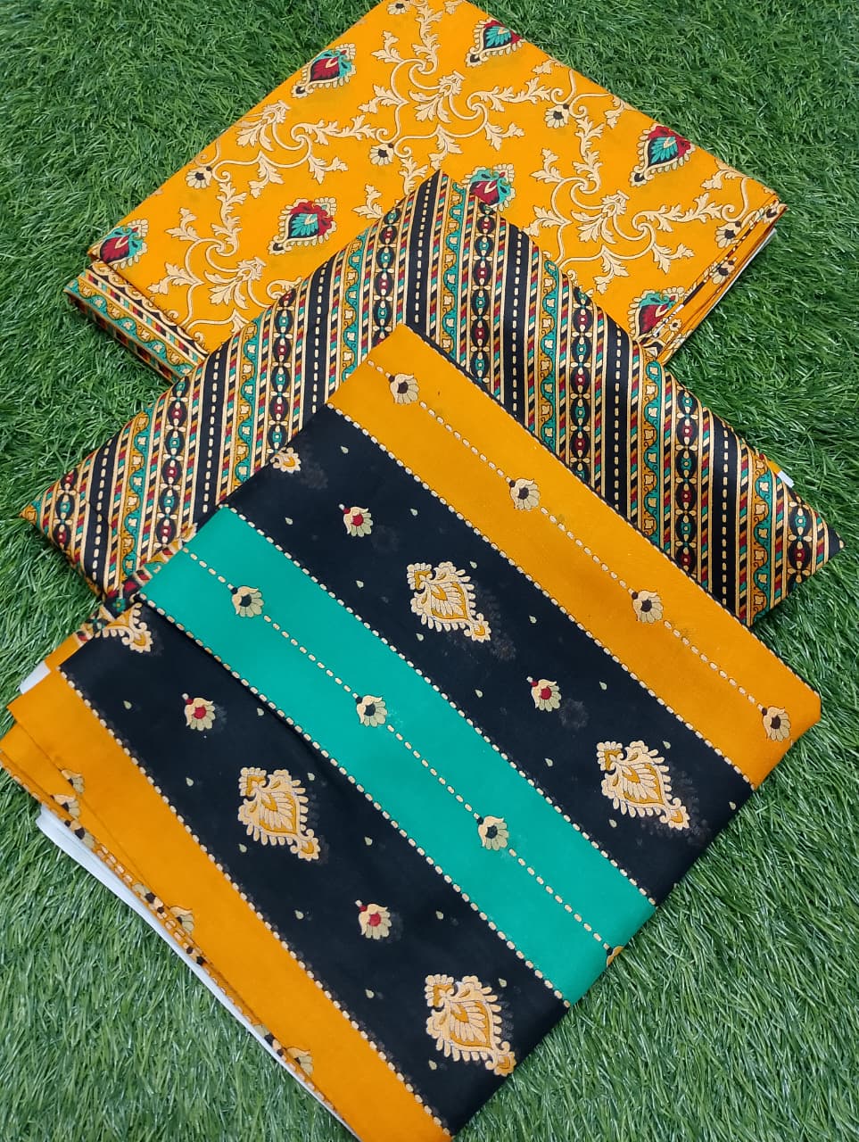 Insaf Misri Printed Lawn 3pc Suit D3