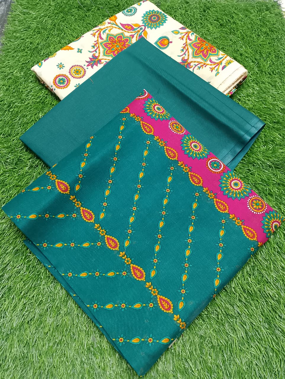 Insaf Misri Printed Lawn 3pc Suit D5