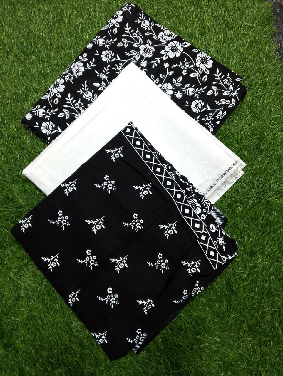 Insaf Misri Printed Lawn 3pc V2-D2