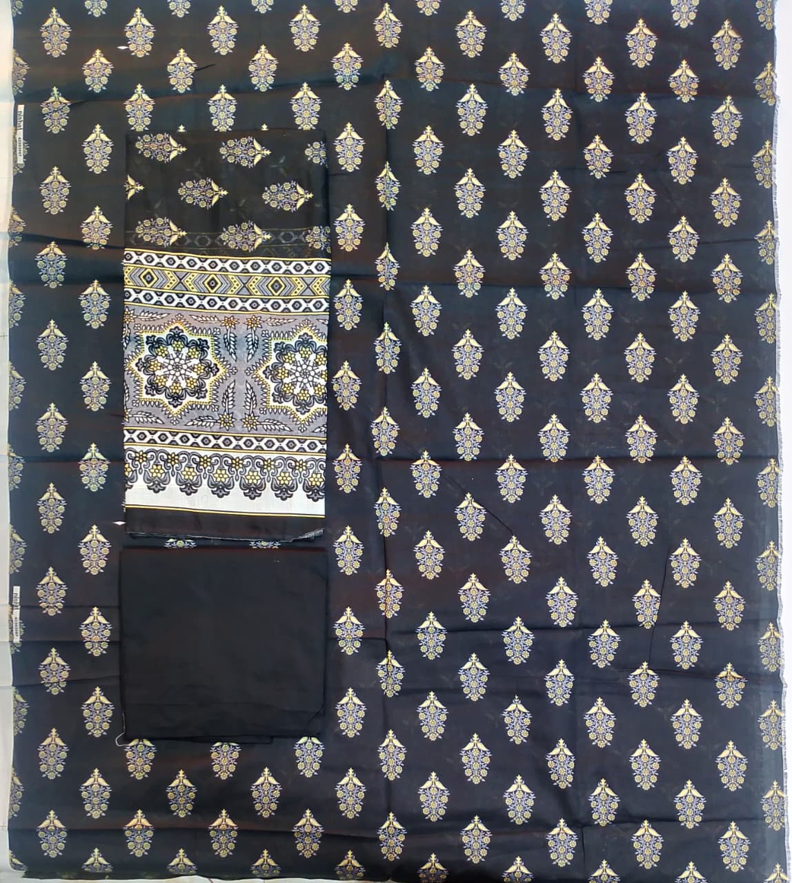 Nishat Luxury Printed Lawn 3pc Vol.D7